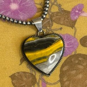 NWT Navajo Handmade Bumblebee Jasper Heart Pendant